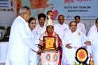 पद्मश्री राहिबाई पोपेरे यांचा प्रजापिता ब्रह्मा कुमारी ईश्वरीय विश्व विद्यालय राजस्थान येथे सन्मान